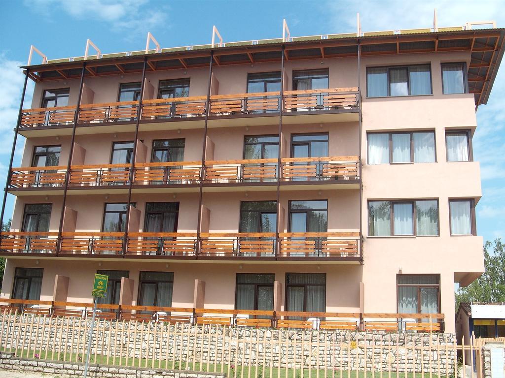 Hotel Tagore Balatonfured Exterior photo
